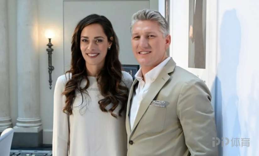 小猪出轨!图片报:伊万诺维奇要求施魏因施泰格支付子女抚养费