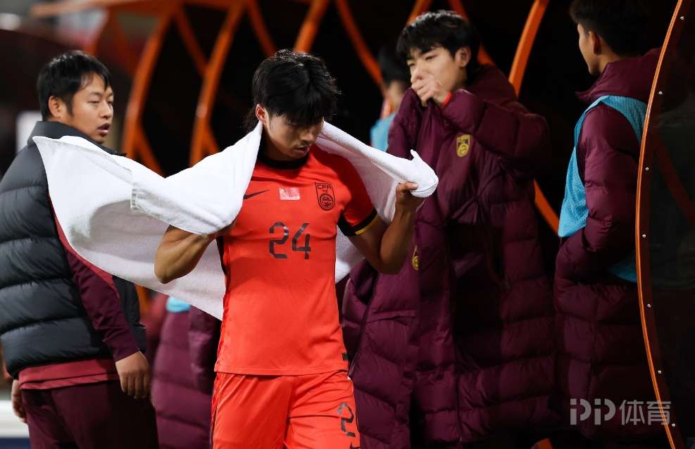 记者:熊猫杯染红的汪士钦落选 应该是带有惩罚性的