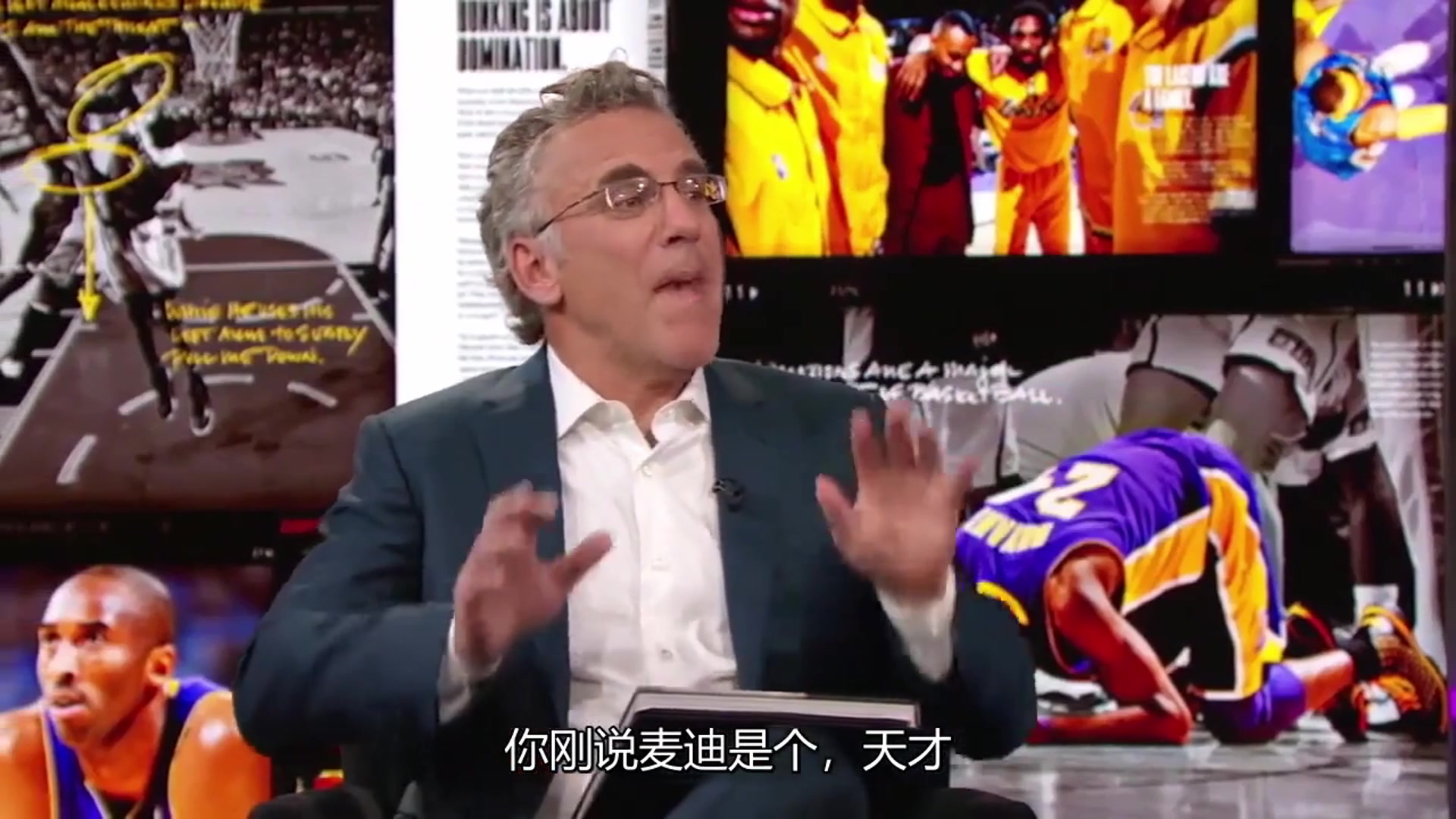 科比此前狂吹麦迪他的天赋太变态我在场上做的他都能做身材还比我大一号