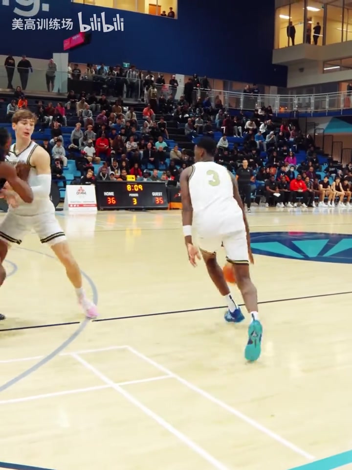 明年还有更猛的26选秀热门AJ迪班萨这球风是下一个麦迪