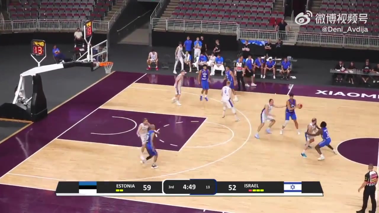 杨瀚森队友阿夫迪亚昨日在国家队利用个人能力高难度硬解