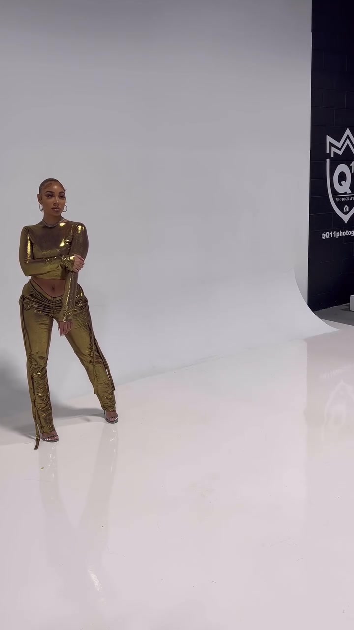 哈登女友这身材确实丰满是登哥喜欢的类型