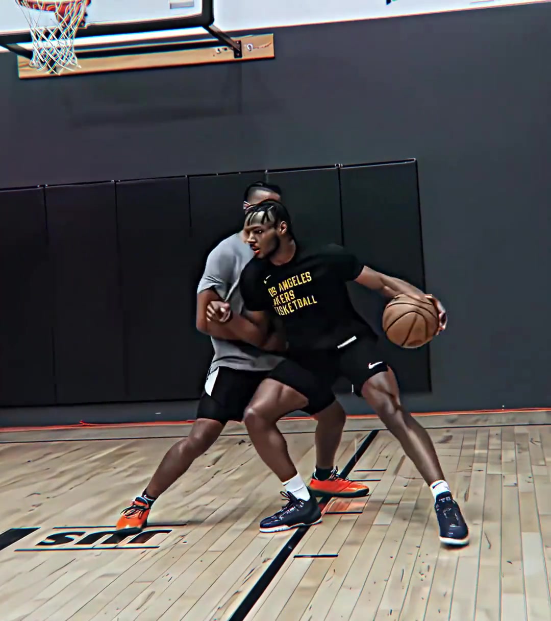 带你感受下布朗尼的单挑局 大家觉得他能继承皇位嘛