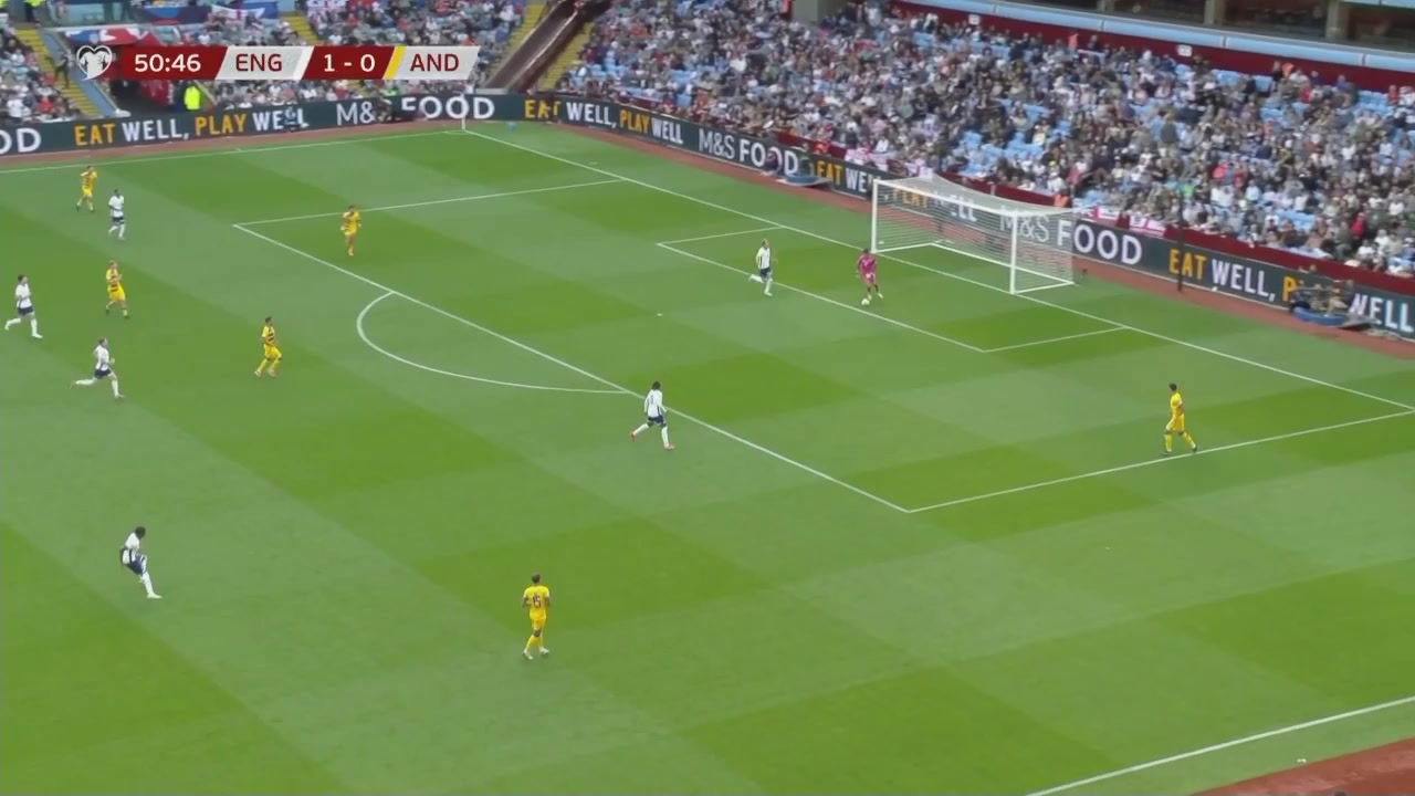 安道尔后防送礼凯恩禁区内横传安德森半空门射门被神奇扑出