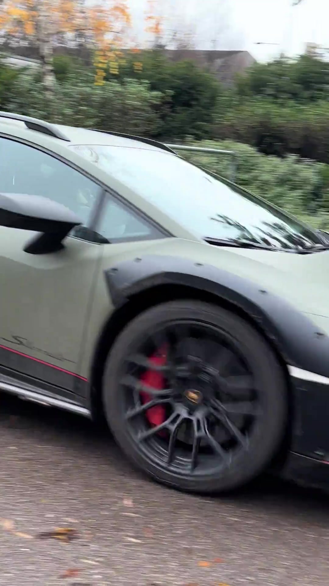 小牛的越野版哈兰德一周基础工资能买两辆兰博基尼