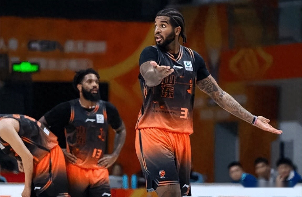 山东100-93青岛4利好!高诗岩游刃有余,谢智杰蜕变,陈林坚好使