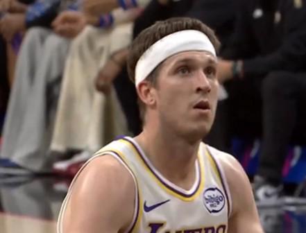 76人解说:如果你看NBA比赛,你就知道湖人队很容易获得罚球