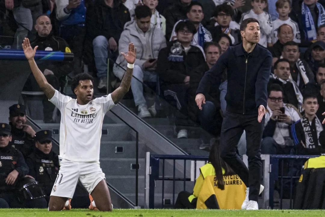 皇马双线主场连败,但阿隆索还有时间“自救”