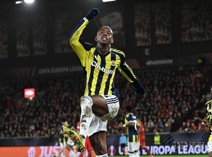 中超旧将塔利斯卡欧战生涯首次戴帽 本赛季已打进11球