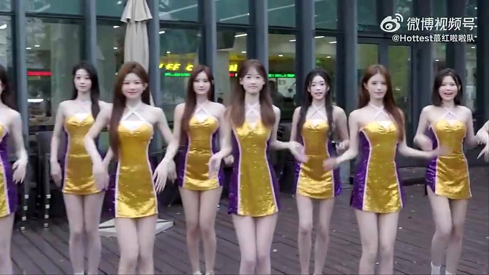 都是大长腿浙江啦啦队这么热门的舞蹈 我们也必须来一个呀