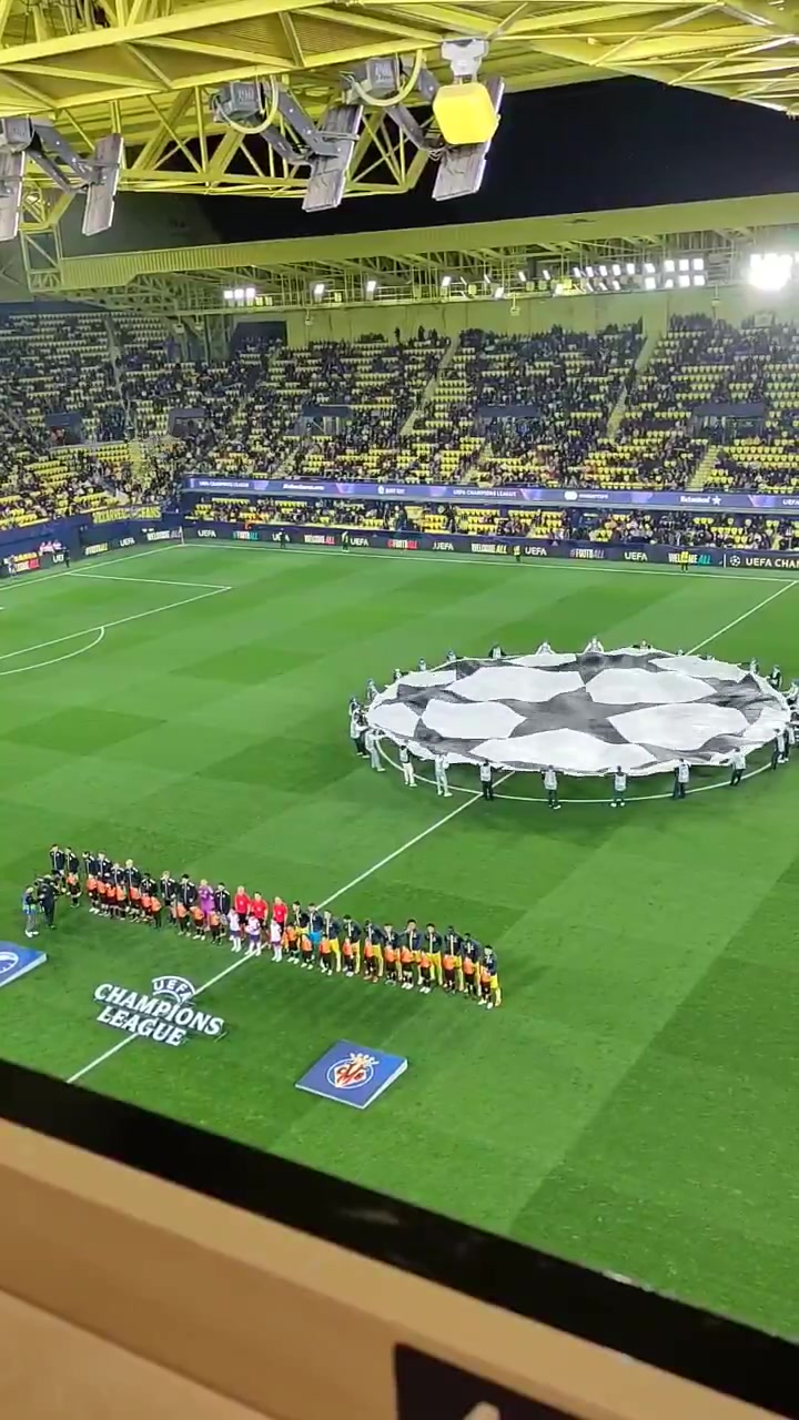 草台班子黄潜欧冠主场赛前放欧联主题歌